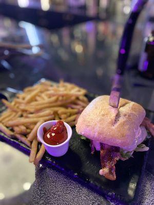 Bison Burger w/fries