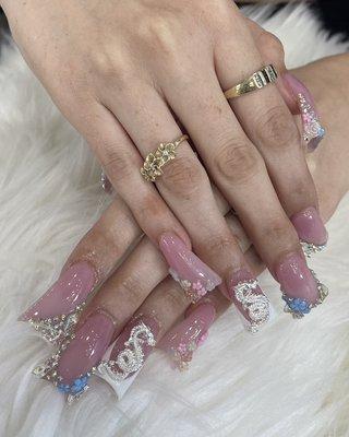 Royal Nails & Spa