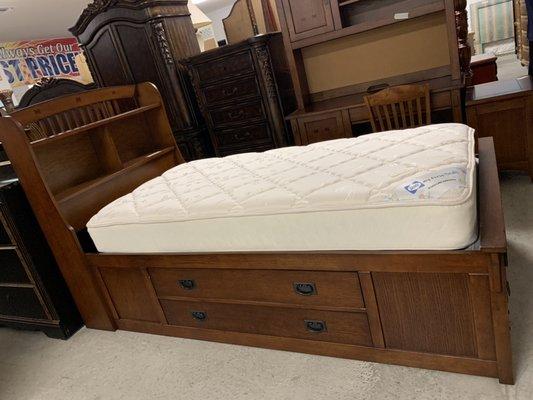 Twin bed with storage