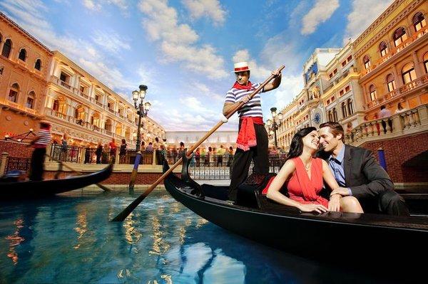 Take her on Romantic Gondola ride in Venice, Italy