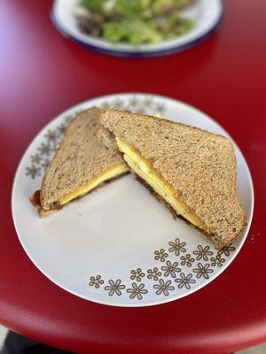 Egg sandwich