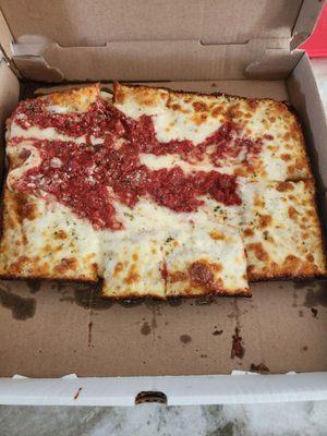 This is a $37 dollar pizza? Detroit style pizza.