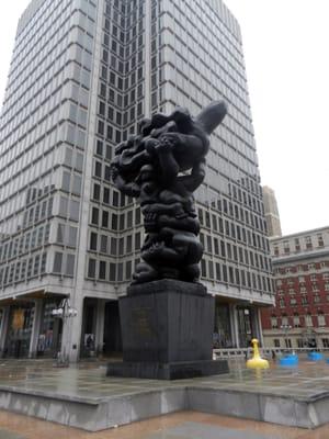 Jacques Lipchitz; Government of the People; dedicated 1976; bronze