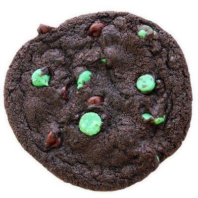 Our Mint Chocolate Chunk Protein Cookie packs flavor, clean ingredients resulting in a snack that won't leave you feeling sluggish