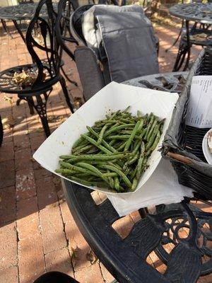 Side of green beans- delicious!