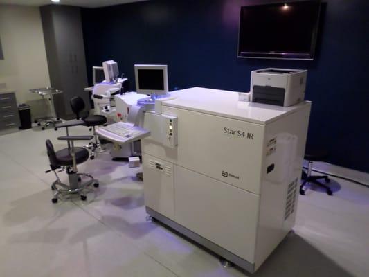 Our operating room (VISX Star S4 IR in foreground)