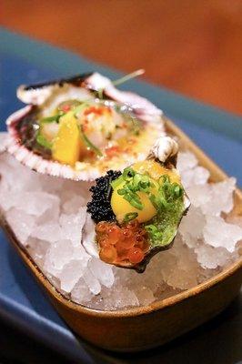 Honeymoon oyster and Peruvian bay scallop from raw bar IG:@tinyhangrytiff