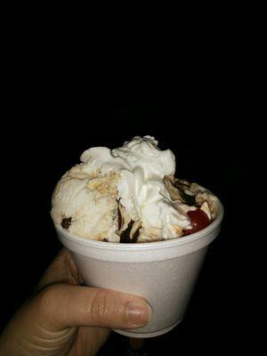 Slated caramel sundae