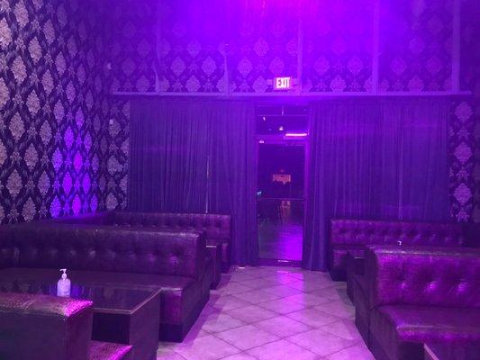 RandeVoo decor is on point.. Very upscale