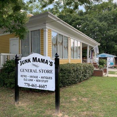 Junk Mama's General Store located in historic downtown Fayetteville, Georgia