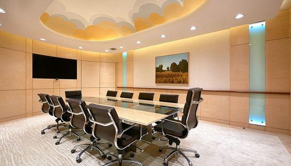 Modern, elegant conference rooms available to tenants.