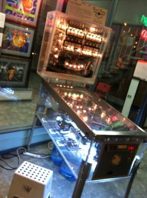 Visible pinball machine