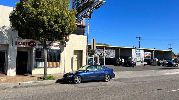 Brake Stop is next to a self car wash.