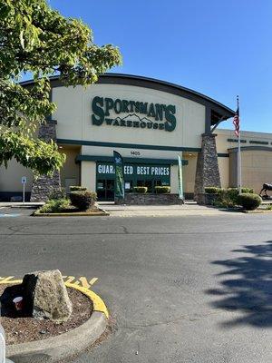 Sportsman's Warehouse