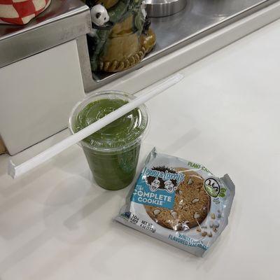 New Green (Kale Pineapple with Papaya Juice, and many other healthy fresh ingredients) smoothie, and the Jenny & Larry's Cookie.