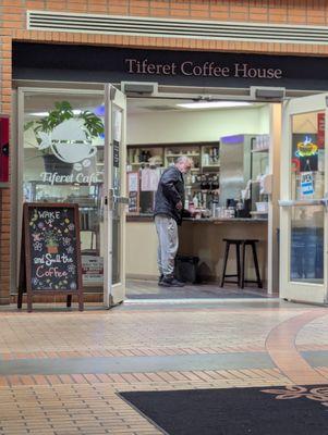 Outside of shop within the Mercy hospital.