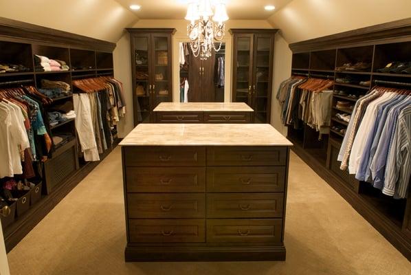 North Shore Closets & Cabinetry