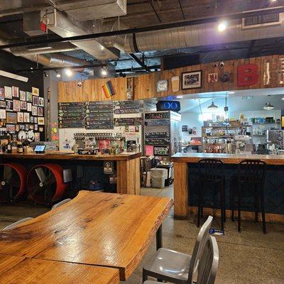 The order counter, menu of tap brews, daily specials, and stuff. Nice and clean presentation, too!