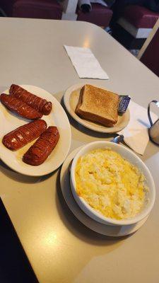 Cheese grits turkey sausage wheat toast