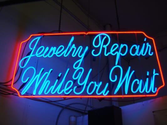 Jewelery Repairs While U Wait