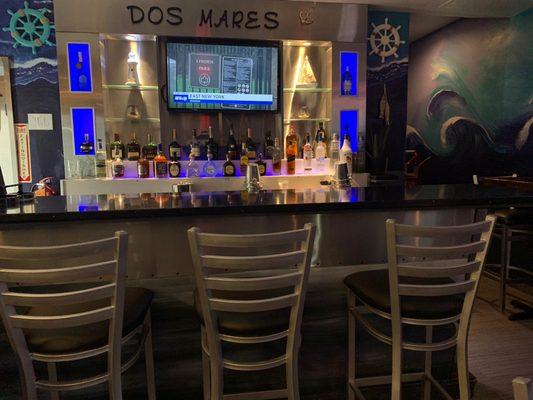 DOS MARES LOUNGE BAR