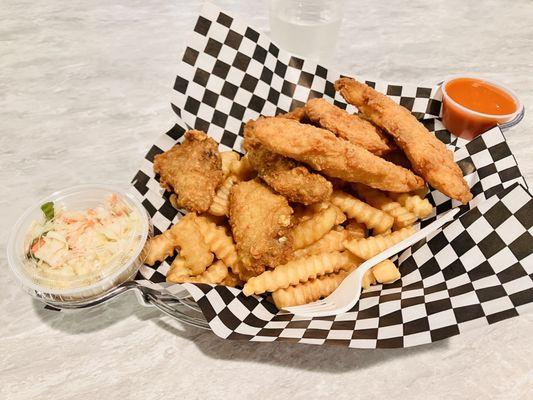 Chicken Tenders/Chicken Wings basket