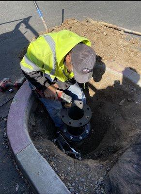 New fire hydrant breakaway spool emergency repair