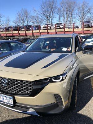 I like the sporty look on this car on the hood.