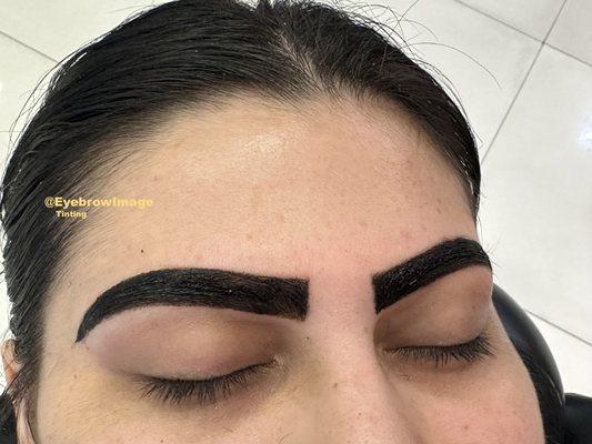 Eyebrow Tinting