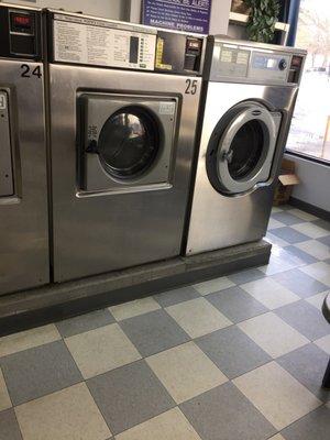 Large capacity washing machines