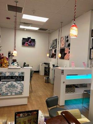 Regal Nails - Coconut Creek, FL 33073