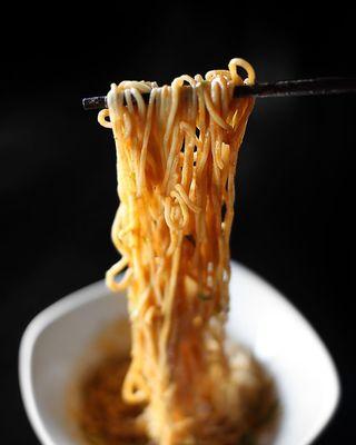 Noodles with Sesame Sauce photography by @damoneats