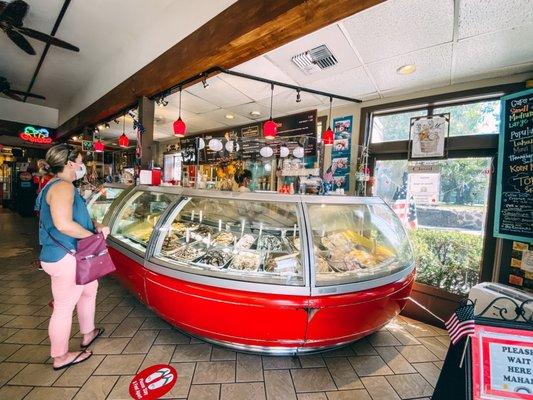 Little gelato shop