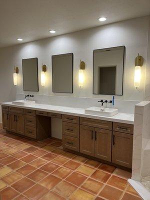 Bedrosians Tile & Stone