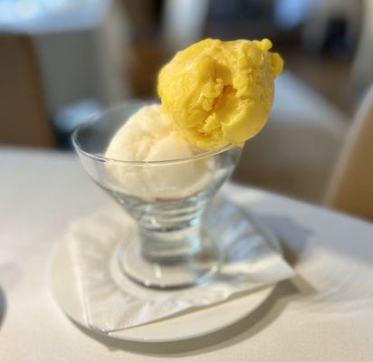 Delicious pear and mango sorbet