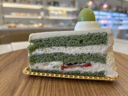 Green tea cloud cake