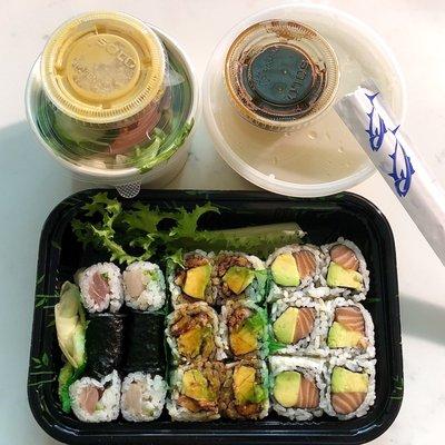 3 Roll Lunch Special / packaging