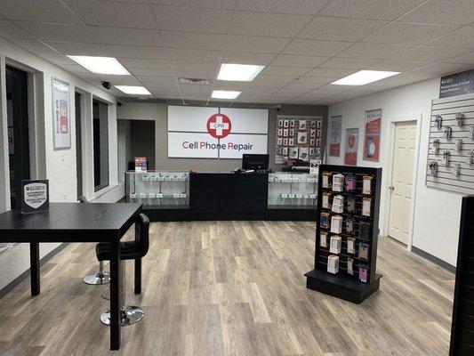 CPR Cell Phone Repair Clearwater FL - Store Interior