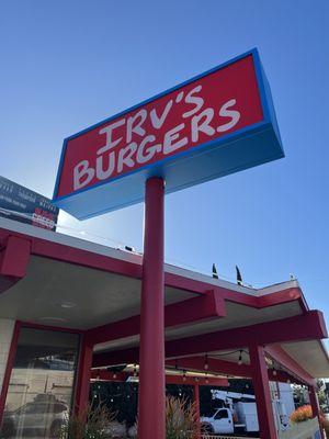 Irv's Burgers located in La Brea. We fabricated and installed their pole signs along with neon.