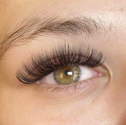 Volume lashes