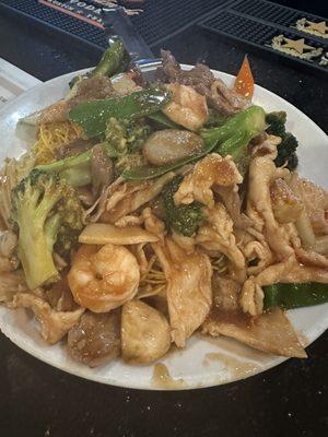 Shanghai pan fried noodles