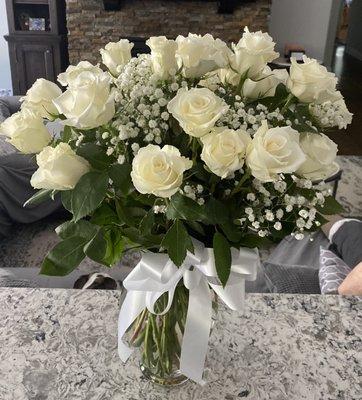 2 Dozen White Roses