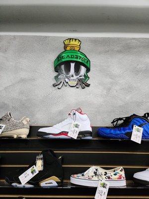 We specialize in providing Yeezys, A Bathing Ape, Supreme, Jordan's, foamposites and other exclusive & rare items.