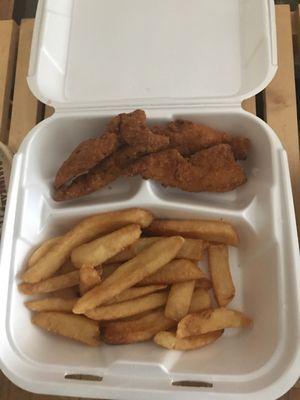 This is what a 10$ chicken finger dinner looks like. PATHETIC. COMPLETELY BULL. Don't ever go here it's a waste of money