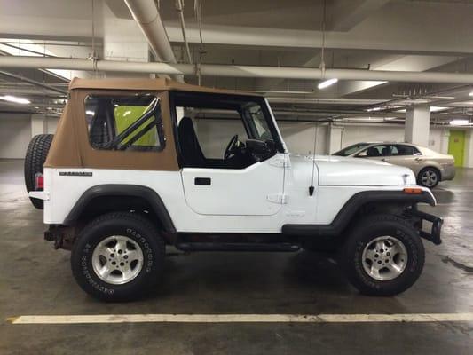 Quadratop installation on a 1990 Wrangler.