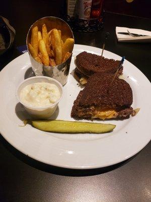 Why is the sandwich so small ? Super hot fries and barely warm sandwich with burnt bottom. $14 !