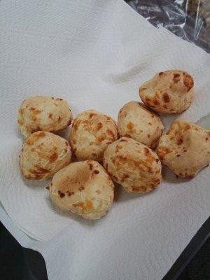 Fresh pao De queijo