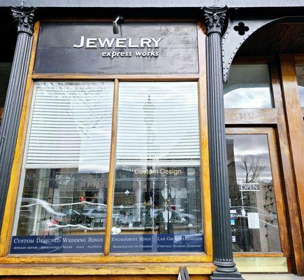 Jewelry Express Works storefront.