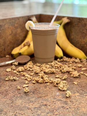 PB & B
Peanut butter, banana, cocoa, granola and your choice of milk