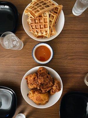 House famous chicken & waffles